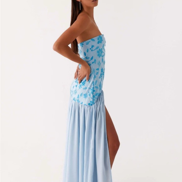 NWT Peppermayo Blue Beaded Drop Waist Floral Maxi Dress Size 4 - Picture 3 of 5